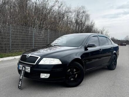 Черный Шкода Октавия, объемом двигателя 2 л и пробегом 151 тыс. км за 5800 $, фото 1 на Automoto.ua