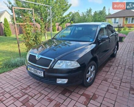 Чорний Шкода Октавія, об'ємом двигуна 1.6 л та пробігом 315 тис. км за 6900 $, фото 1 на Automoto.ua