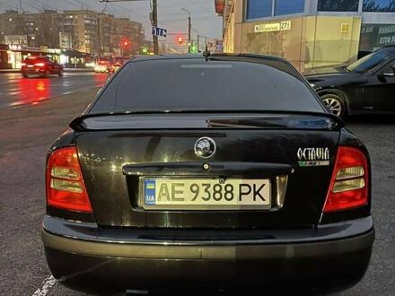 Черный Шкода Октавия, объемом двигателя 1.78 л и пробегом 240 тыс. км за 6500 $, фото 1 на Automoto.ua