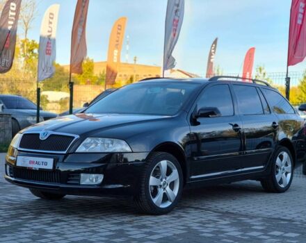 Черный Шкода Октавия, объемом двигателя 1.6 л и пробегом 239 тыс. км за 6955 $, фото 1 на Automoto.ua