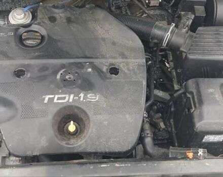 Черный Шкода Октавия, объемом двигателя 1.9 л и пробегом 395 тыс. км за 4800 $, фото 1 на Automoto.ua