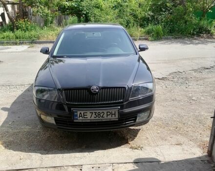 Черный Шкода Октавия, объемом двигателя 1.6 л и пробегом 350 тыс. км за 8200 $, фото 1 на Automoto.ua