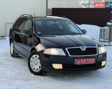 Черный Шкода Октавия, объемом двигателя 1.8 л и пробегом 231 тыс. км за 6100 $, фото 1 на Automoto.ua