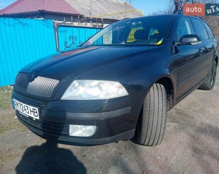 Черный Шкода Октавия, объемом двигателя 1.6 л и пробегом 253 тыс. км за 5900 $, фото 1 на Automoto.ua