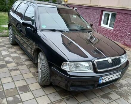 Черный Шкода Октавия, объемом двигателя 1.6 л и пробегом 288 тыс. км за 5300 $, фото 1 на Automoto.ua