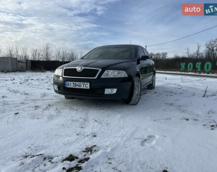 Черный Шкода Октавия, объемом двигателя 1.6 л и пробегом 225 тыс. км за 7000 $, фото 1 на Automoto.ua