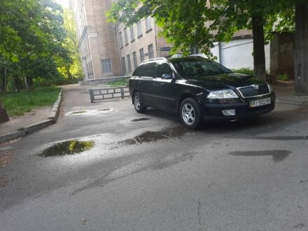 Шкода Октавия 2008 в Киеве на Automoto.ua Черный Шкода Октавия, объемом двигателя 1.6 л и пробегом 235 тыс. км за 5999 $, фото 1 на Automoto.ua