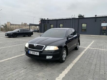 Черный Шкода Октавия, объемом двигателя 2 л и пробегом 192 тыс. км за 6500 $, фото 1 на Automoto.ua