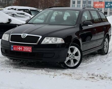 Черный Шкода Октавия, объемом двигателя 1.6 л и пробегом 201 тыс. км за 6700 $, фото 1 на Automoto.ua