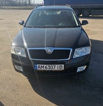 Черный Шкода Октавия, объемом двигателя 1.6 л и пробегом 266 тыс. км за 6200 $, фото 1 на Automoto.ua