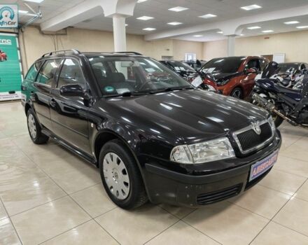 Черный Шкода Октавия, объемом двигателя 1.6 л и пробегом 215 тыс. км за 5800 $, фото 1 на Automoto.ua