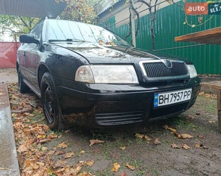 Черный Шкода Октавия, объемом двигателя 1.6 л и пробегом 220 тыс. км за 4000 $, фото 1 на Automoto.ua