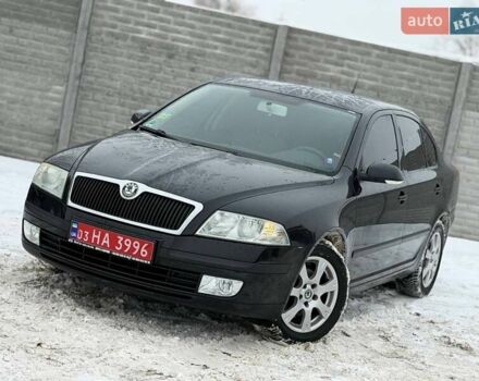Черный Шкода Октавия, объемом двигателя 1.6 л и пробегом 200 тыс. км за 7150 $, фото 1 на Automoto.ua