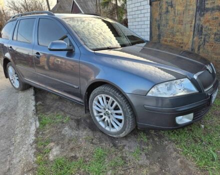 Черный Шкода Октавия, объемом двигателя 2.5 л и пробегом 184 тыс. км за 7300 $, фото 1 на Automoto.ua