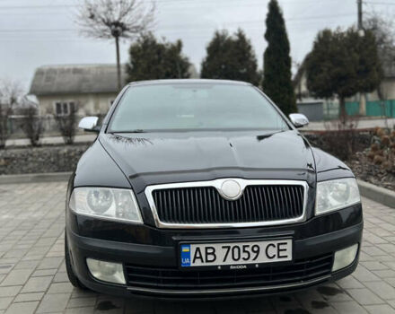 Черный Шкода Октавия, объемом двигателя 1.6 л и пробегом 301 тыс. км за 5600 $, фото 1 на Automoto.ua