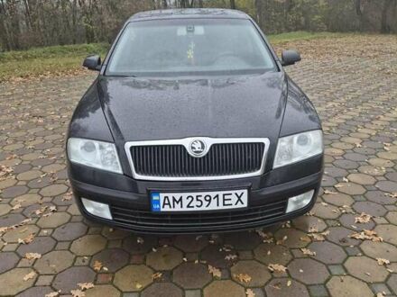 Черный Шкода Октавия, объемом двигателя 1.6 л и пробегом 315 тыс. км за 6300 $, фото 1 на Automoto.ua