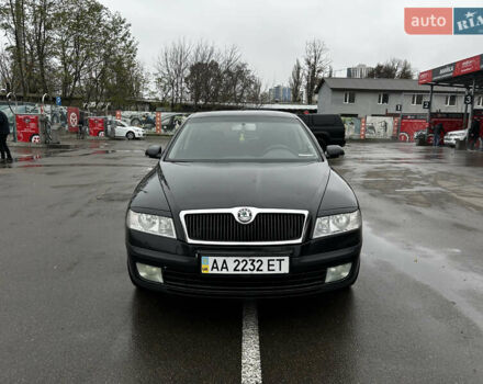 Черный Шкода Октавия, объемом двигателя 2 л и пробегом 263 тыс. км за 5700 $, фото 1 на Automoto.ua