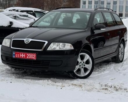 Черный Шкода Октавия, объемом двигателя 1.6 л и пробегом 201 тыс. км за 6700 $, фото 1 на Automoto.ua