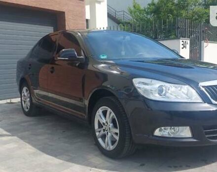 Черный Шкода Октавия, объемом двигателя 1.6 л и пробегом 206 тыс. км за 7777 $, фото 1 на Automoto.ua