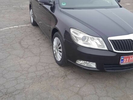 Чорний Шкода Октавія, об'ємом двигуна 1.6 л та пробігом 193 тис. км за 7400 $, фото 1 на Automoto.ua