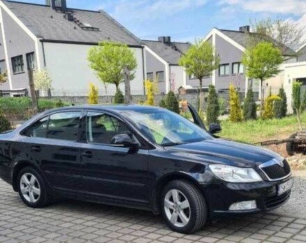 Черный Шкода Октавия, объемом двигателя 2 л и пробегом 220 тыс. км за 6500 $, фото 1 на Automoto.ua