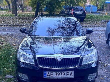 Чорний Шкода Октавія, об'ємом двигуна 1.6 л та пробігом 216 тис. км за 9000 $, фото 1 на Automoto.ua