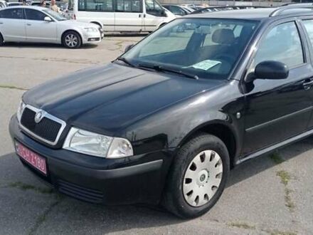 Черный Шкода Октавия, объемом двигателя 1.6 л и пробегом 273 тыс. км за 5600 $, фото 1 на Automoto.ua