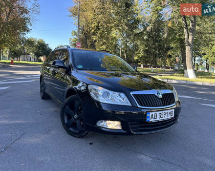 Черный Шкода Октавия, объемом двигателя 1.6 л и пробегом 145 тыс. км за 8599 $, фото 1 на Automoto.ua