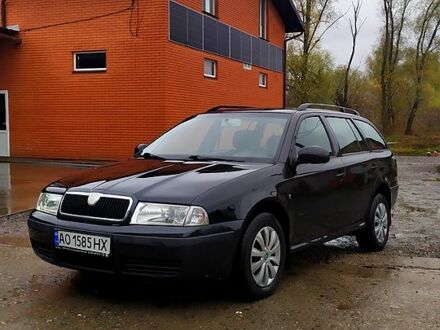 Шкода Октавия 2009 в Ромнах на Automoto.ua Черный Шкода Октавия, объемом двигателя 1.9 л и пробегом 230 тыс. км за 6000 $, фото 1 на Automoto.ua