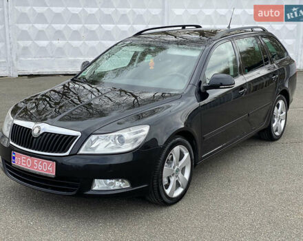 Черный Шкода Октавия, объемом двигателя 1.8 л и пробегом 208 тыс. км за 7350 $, фото 1 на Automoto.ua