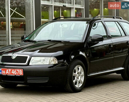 Черный Шкода Октавия, объемом двигателя 1.6 л и пробегом 218 тыс. км за 6777 $, фото 1 на Automoto.ua