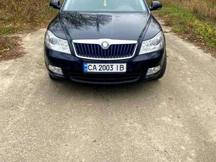 Черный Шкода Октавия, объемом двигателя 1.8 л и пробегом 313 тыс. км за 6300 $, фото 1 на Automoto.ua