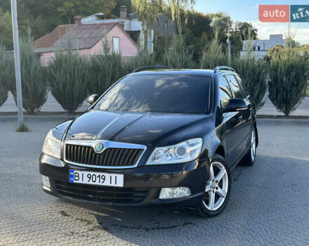 Чорний Шкода Октавія, об'ємом двигуна 1.6 л та пробігом 245 тис. км за 7000 $, фото 1 на Automoto.ua