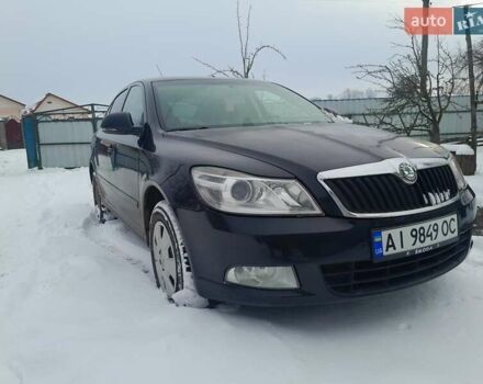Черный Шкода Октавия, объемом двигателя 1.6 л и пробегом 274 тыс. км за 5887 $, фото 1 на Automoto.ua