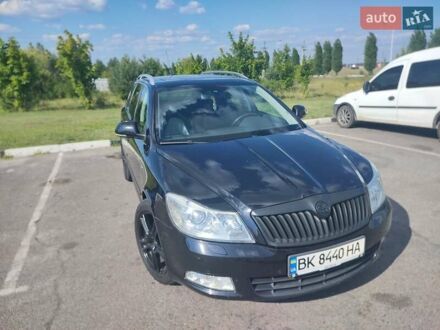 Шкода Октавія 2009 у Вараш (Кузнецовськ) на Automoto.ua Чорний Шкода Октавія, об'ємом двигуна 1.8 л та пробігом 261 тис. км за 7950 $, фото 1 на Automoto.ua