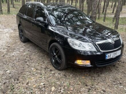 Черный Шкода Октавия, объемом двигателя 1.4 л и пробегом 181 тыс. км за 7500 $, фото 1 на Automoto.ua