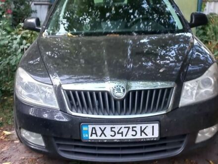 Черный Шкода Октавия, объемом двигателя 1.6 л и пробегом 310 тыс. км за 4250 $, фото 1 на Automoto.ua