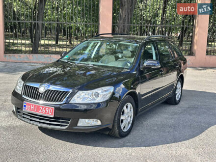 Шкода Октавия 2009 в Кропивницком (Кировограде) на Automoto.ua Черный Шкода Октавия, объемом двигателя 1.6 л и пробегом 188 тыс. км за 7900 $, фото 1 на Automoto.ua