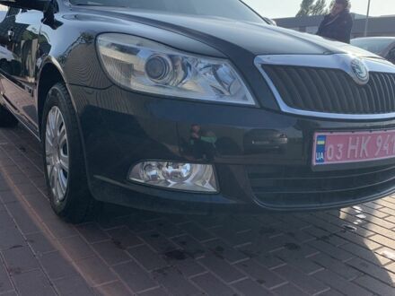 Шкода Октавия 2010 в Сарнах на Automoto.ua Черный Шкода Октавия, объемом двигателя 1.6 л и пробегом 160 тыс. км за 9200 $, фото 1 на Automoto.ua