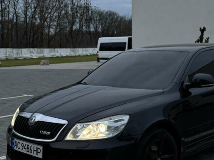 Черный Шкода Октавия, объемом двигателя 1.98 л и пробегом 250 тыс. км за 10000 $, фото 1 на Automoto.ua