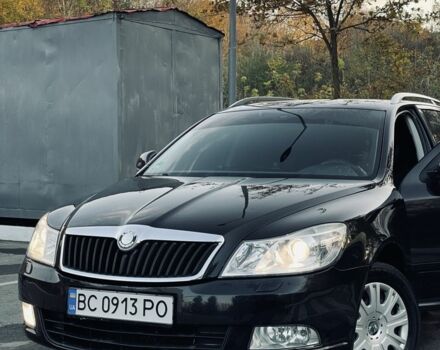 Черный Шкода Октавия, объемом двигателя 1.2 л и пробегом 220 тыс. км за 5250 $, фото 1 на Automoto.ua