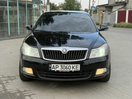 Черный Шкода Октавия, объемом двигателя 1.8 л и пробегом 200 тыс. км за 7000 $, фото 1 на Automoto.ua