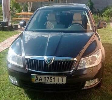 Черный Шкода Октавия, объемом двигателя 1.8 л и пробегом 140 тыс. км за 9200 $, фото 1 на Automoto.ua