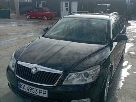 Черный Шкода Октавия, объемом двигателя 1.6 л и пробегом 218 тыс. км за 10200 $, фото 1 на Automoto.ua