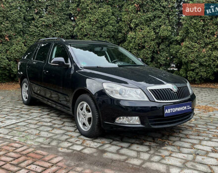 Черный Шкода Октавия, объемом двигателя 1.4 л и пробегом 229 тыс. км за 7800 $, фото 1 на Automoto.ua