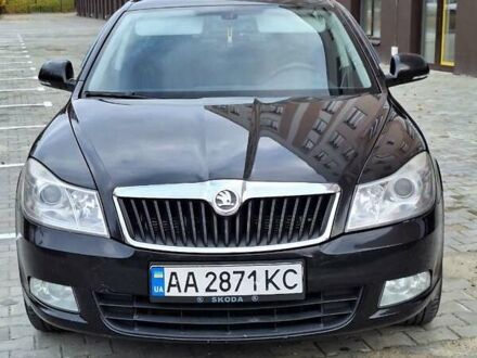 Черный Шкода Октавия, объемом двигателя 1.8 л и пробегом 311 тыс. км за 7250 $, фото 1 на Automoto.ua