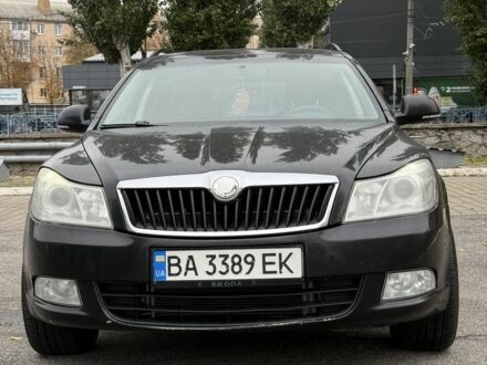 Шкода Октавия 2010 в Кропивницком (Кировограде) на Automoto.ua Черный Шкода Октавия, объемом двигателя 1.9 л и пробегом 240 тыс. км за 7000 $, фото 1 на Automoto.ua