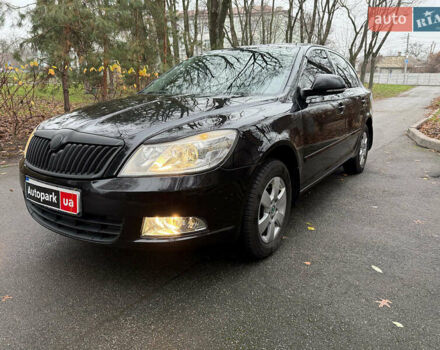 Черный Шкода Октавия, объемом двигателя 2 л и пробегом 210 тыс. км за 10490 $, фото 1 на Automoto.ua