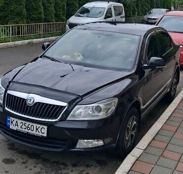 Черный Шкода Октавия, объемом двигателя 1.8 л и пробегом 200 тыс. км за 8300 $, фото 1 на Automoto.ua