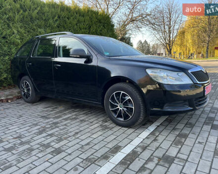 Черный Шкода Октавия, объемом двигателя 1.6 л и пробегом 226 тыс. км за 7850 $, фото 1 на Automoto.ua